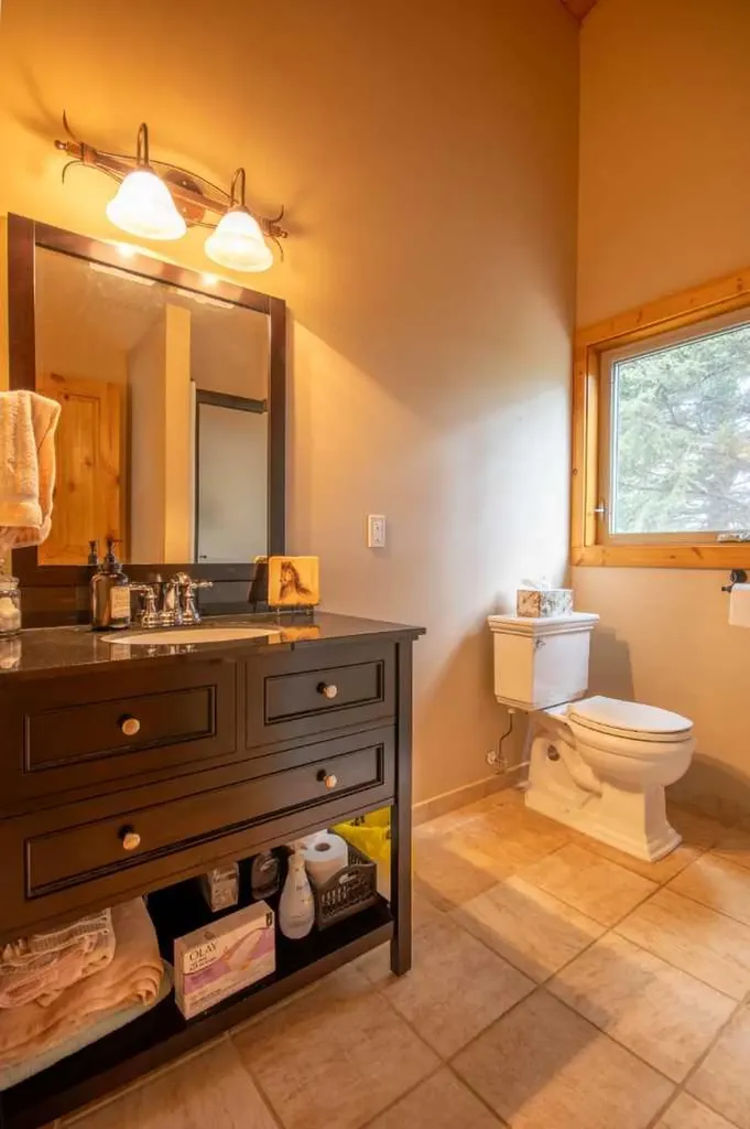 32433 Range Road 61 Rural Mountain View County AB T0M 1X0