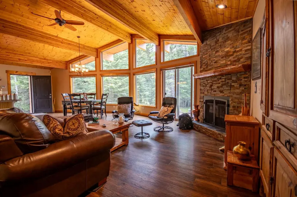 32433 Range Road 61 Rural Mountain View County AB T0M 1X0