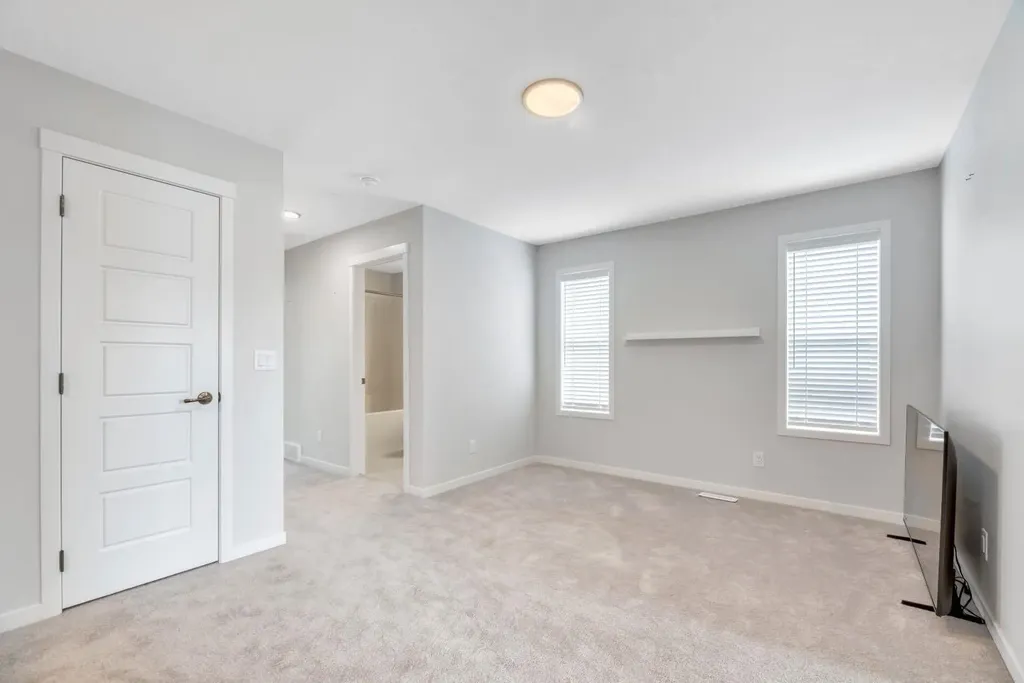 12 Belmont Place SW Calgary AB T2X 5T6