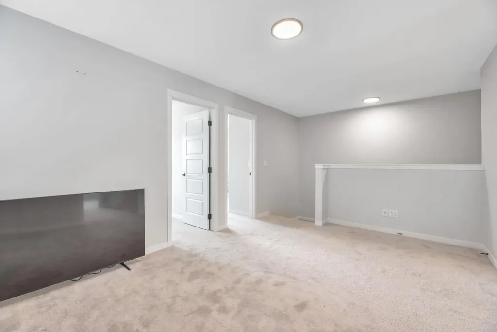 12 Belmont Place SW Calgary AB T2X 5T6