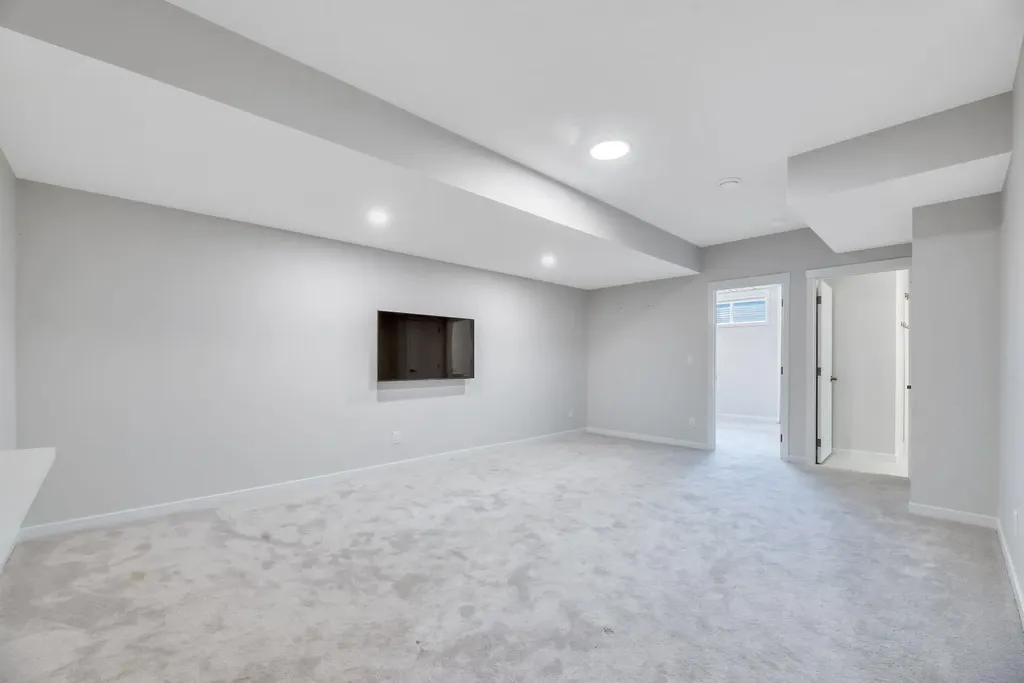 12 Belmont Place SW Calgary AB T2X 5T6