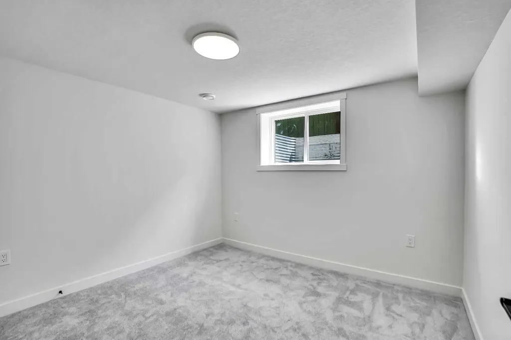 156 Pensville Road SE Calgary AB T2A 3R5