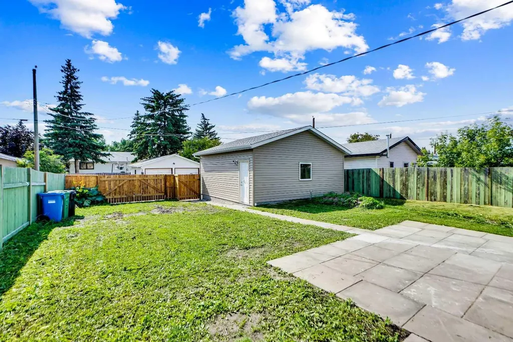 156 Pensville Road SE Calgary AB T2A 3R5