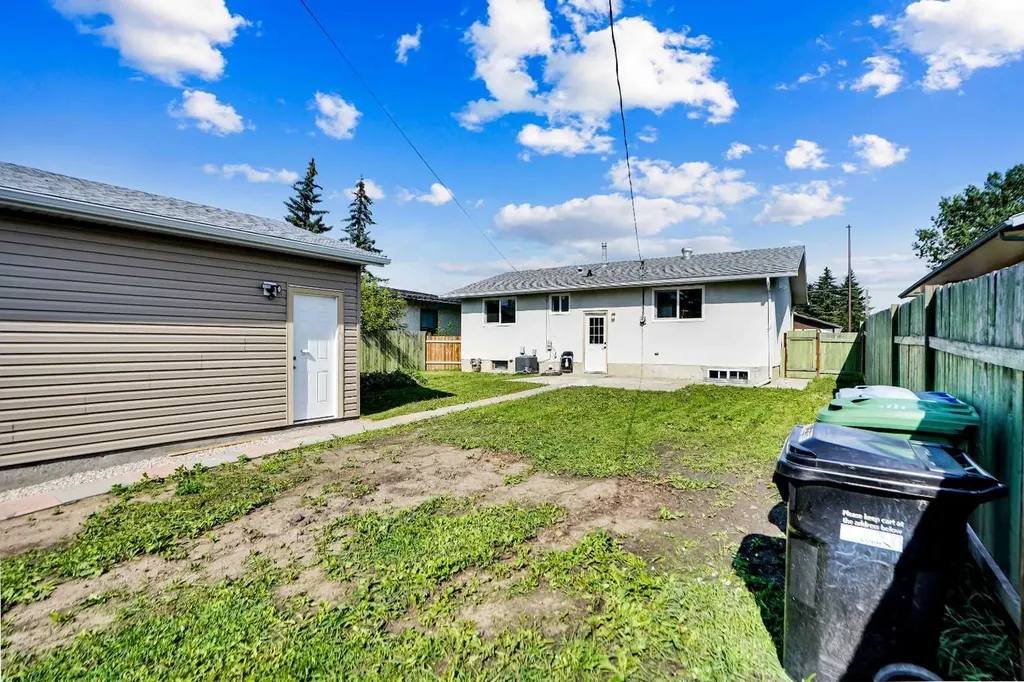 156 Pensville Road SE Calgary AB T2A 3R5