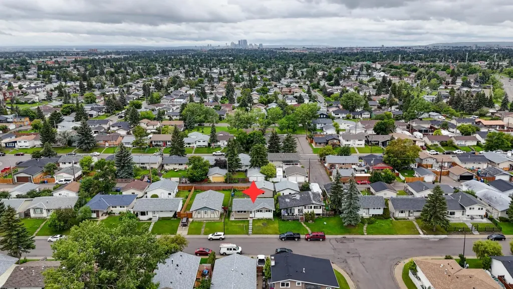 156 Pensville Road SE Calgary AB T2A 3R5
