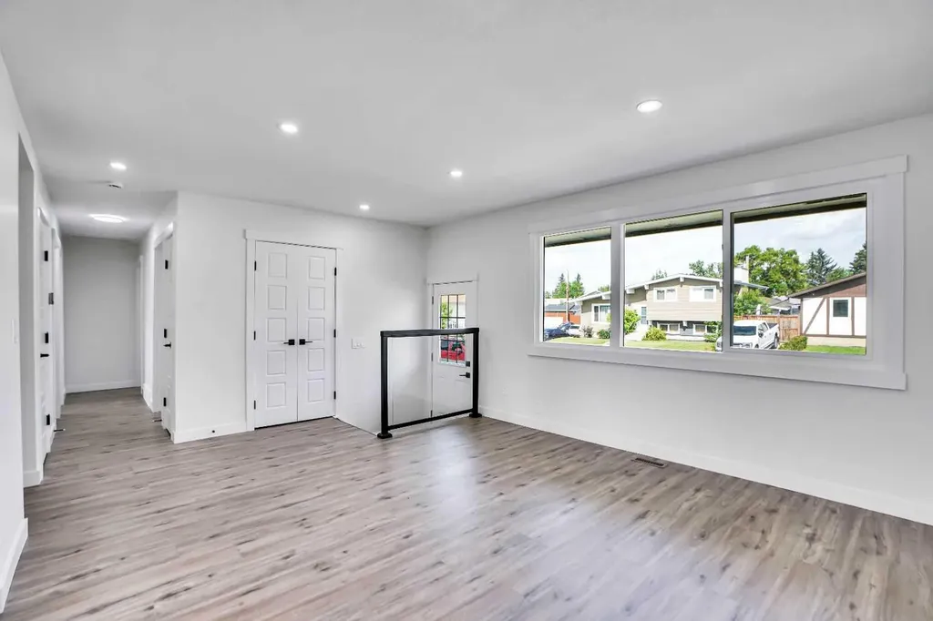 156 Pensville Road SE Calgary AB T2A 3R5