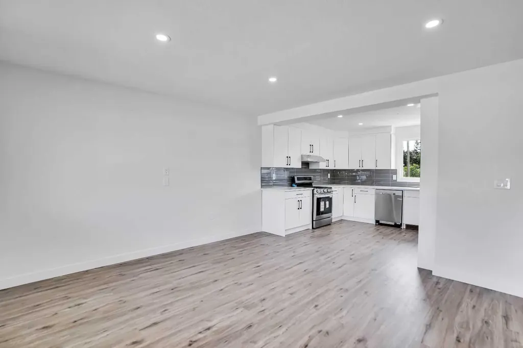 156 Pensville Road SE Calgary AB T2A 3R5