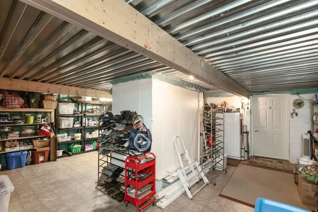4510 54a Avenue Crescent Innisfail AB T4G1X8