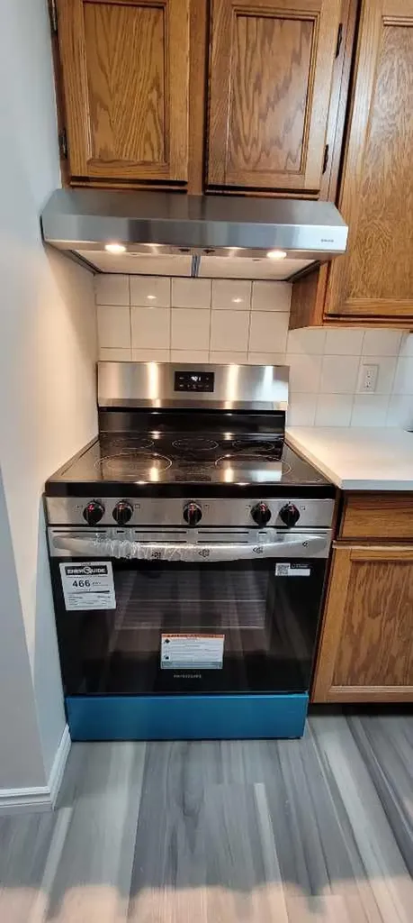 210 Woodmont Court SW Calgary AB T2W 4X1