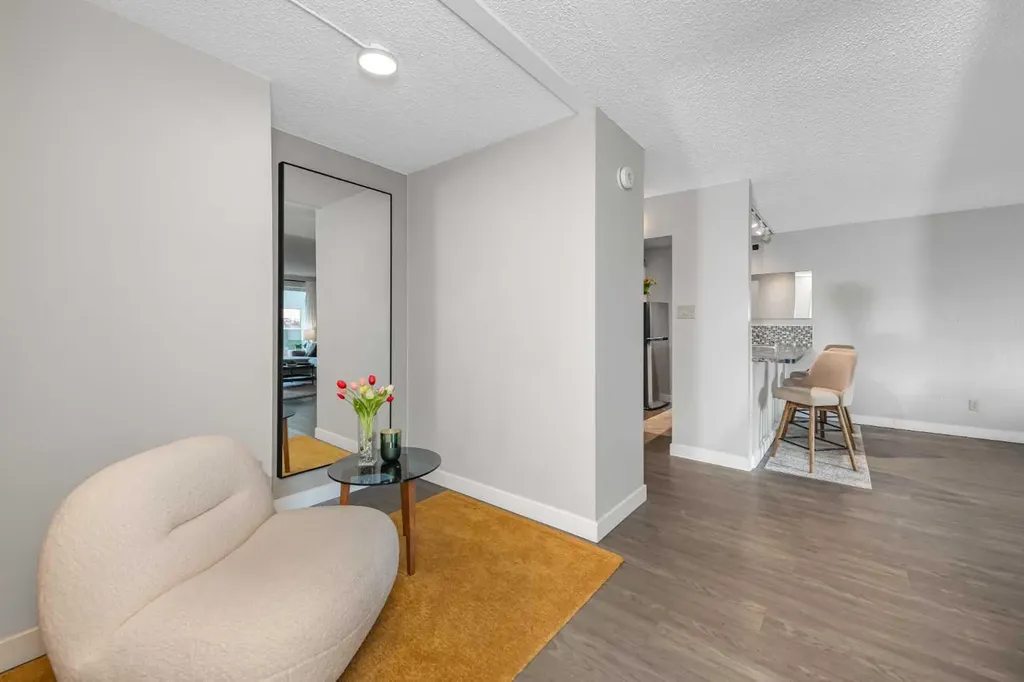 221 6 Avenue SE Calgary AB T2G 4Z9