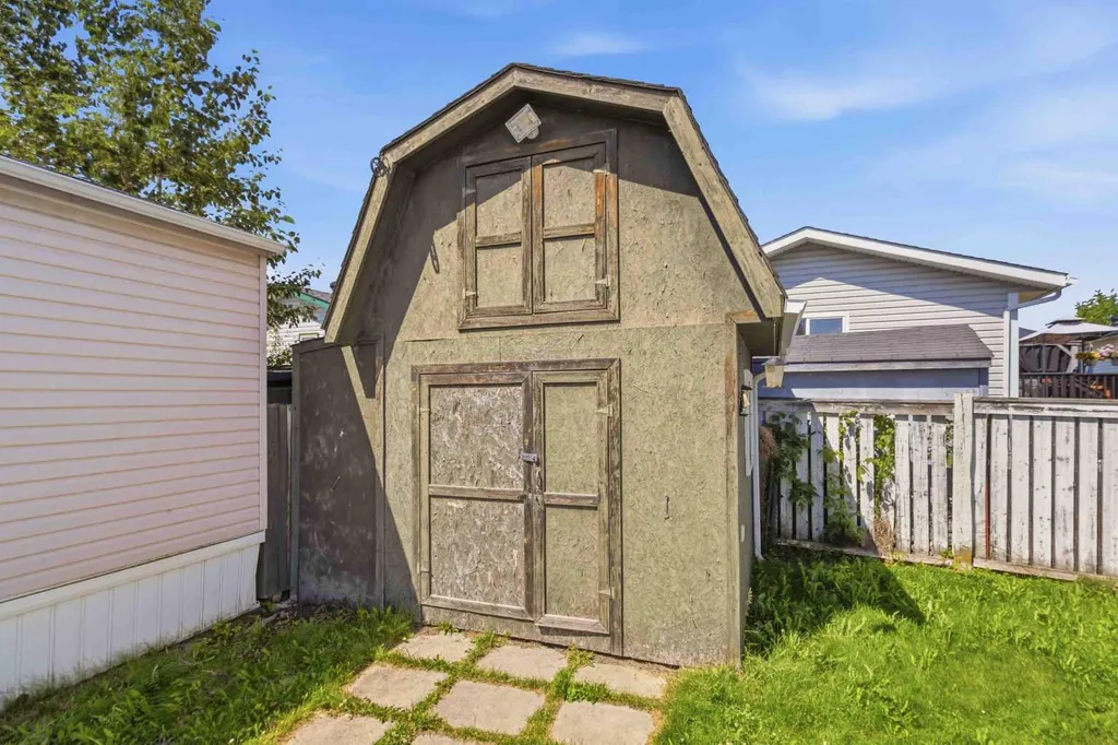 448 Cree Road Fort Mcmurray AB T9K 1Y6
