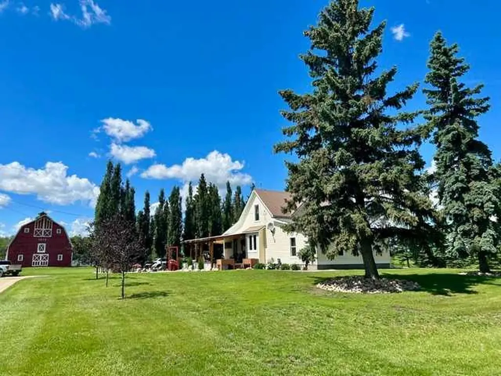 48502 Highway 833 Rural Camrose County AB T4V 1X8