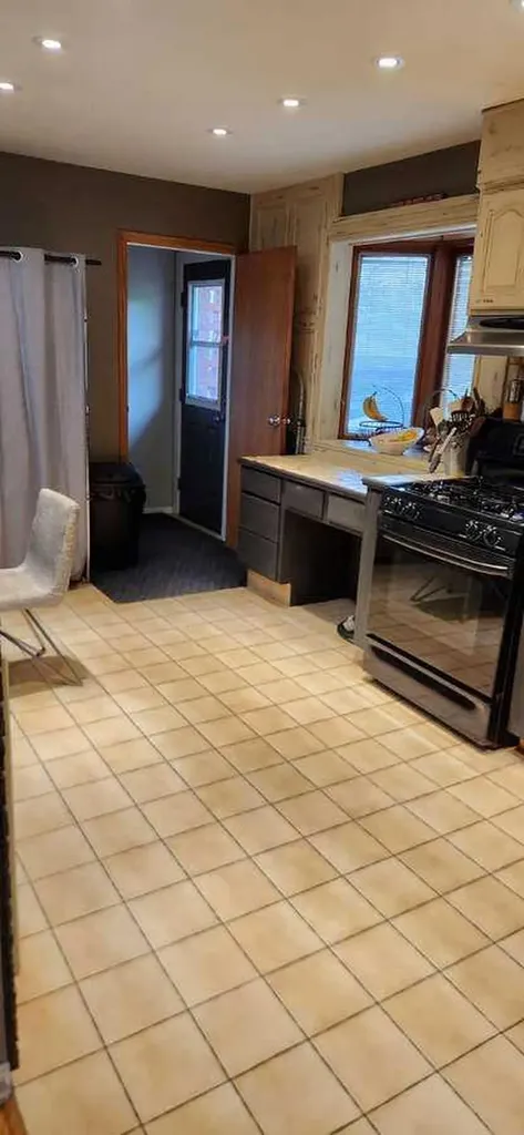 9415 Fairmount Drive SE Calgary AB T2J 0R1