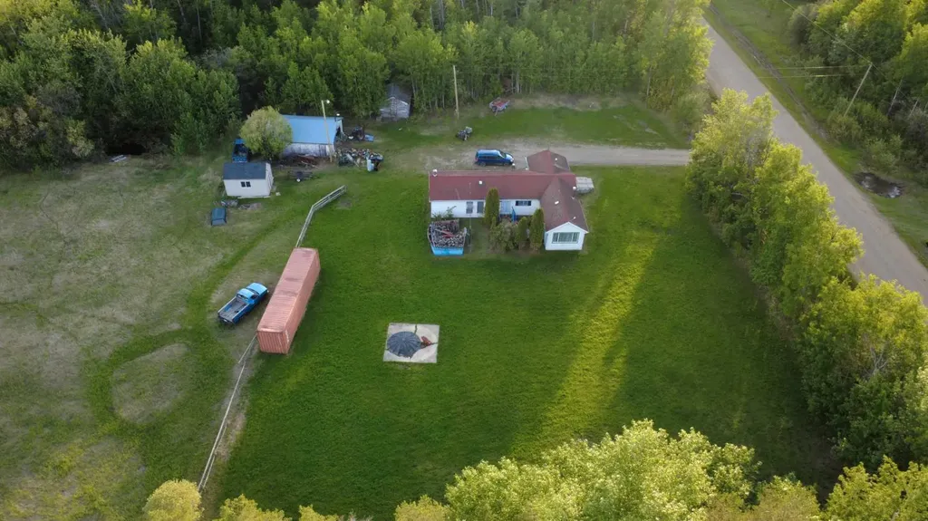 32033 Twp Road 832 Rural Clear Hills County AB T0H 1L0