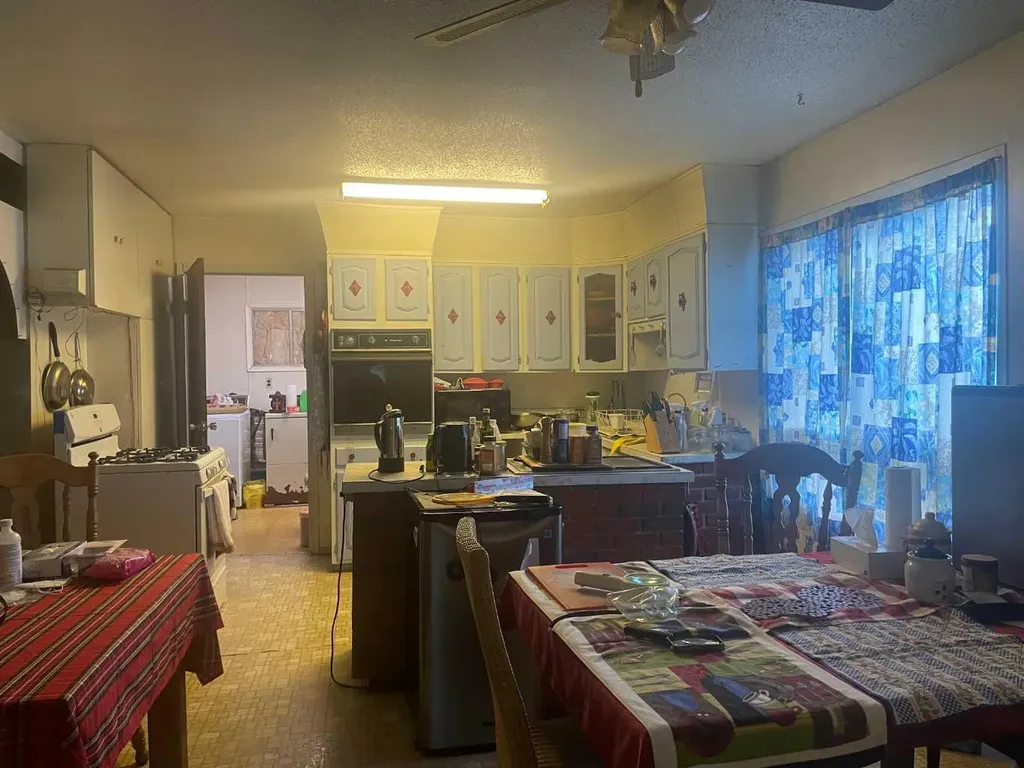 32033 Twp Road 832 Rural Clear Hills County AB T0H 1L0