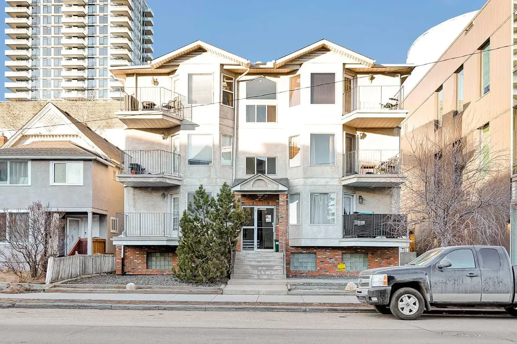 1516 11 Avenue SW Calgary AB T3C0M9