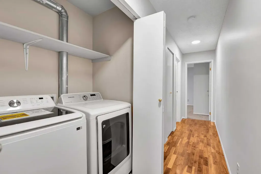 1516 11 Avenue SW Calgary AB T3C0M9