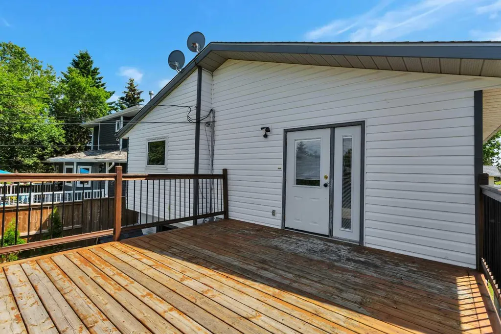 4622 52 Avenue Bentley AB T0C 0J0