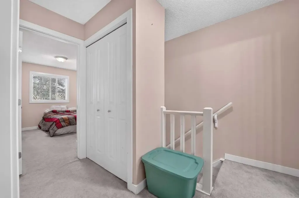 275 Columbia Boulevard W Lethbridge AB T1K 4B8