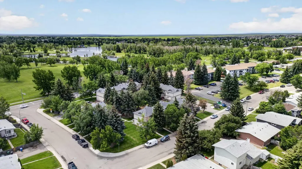 275 Columbia Boulevard W Lethbridge AB T1K 4B8