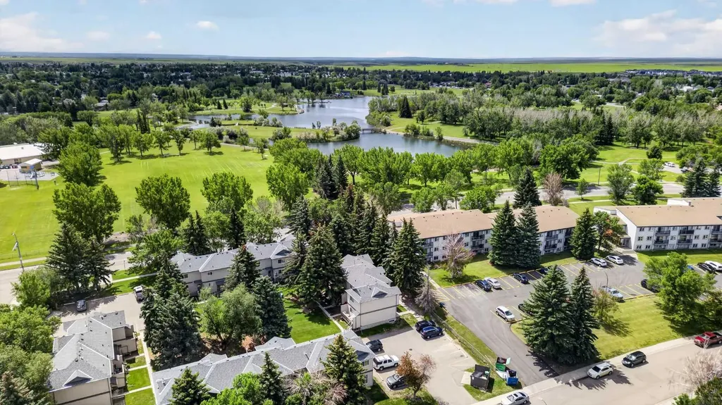 275 Columbia Boulevard W Lethbridge AB T1K 4B8