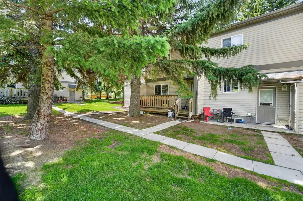275 Columbia Boulevard W Lethbridge AB T1K 4B8