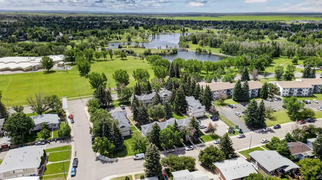 275 Columbia Boulevard W Lethbridge AB T1K 4B8