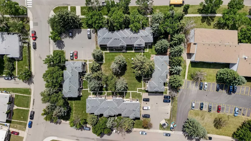 275 Columbia Boulevard W Lethbridge AB T1K 4B8