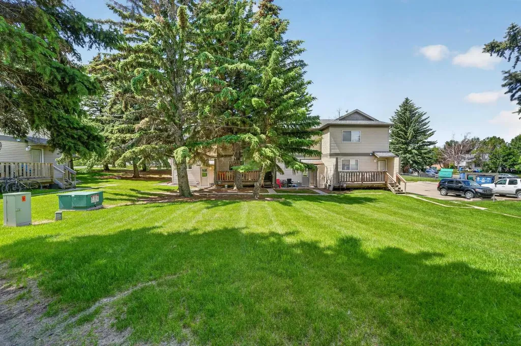 275 Columbia Boulevard W Lethbridge AB T1K 4B8