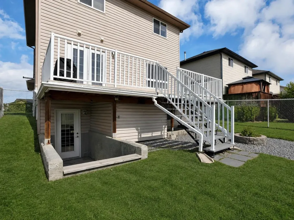 19 Oxley Close Red Deer AB T4P 0B8