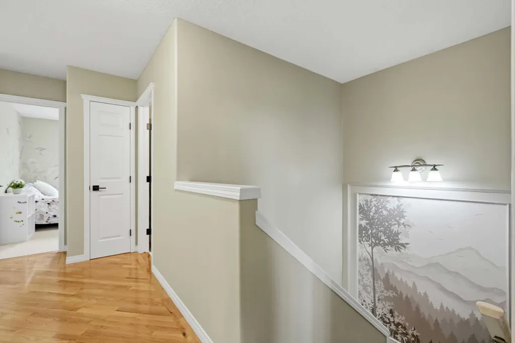 15 Silver Springs Way NW Airdrie AB T4B2W1
