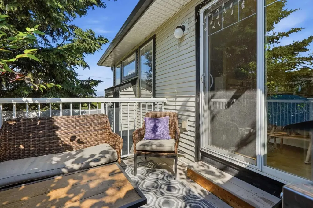 15 Silver Springs Way NW Airdrie AB T4B2W1
