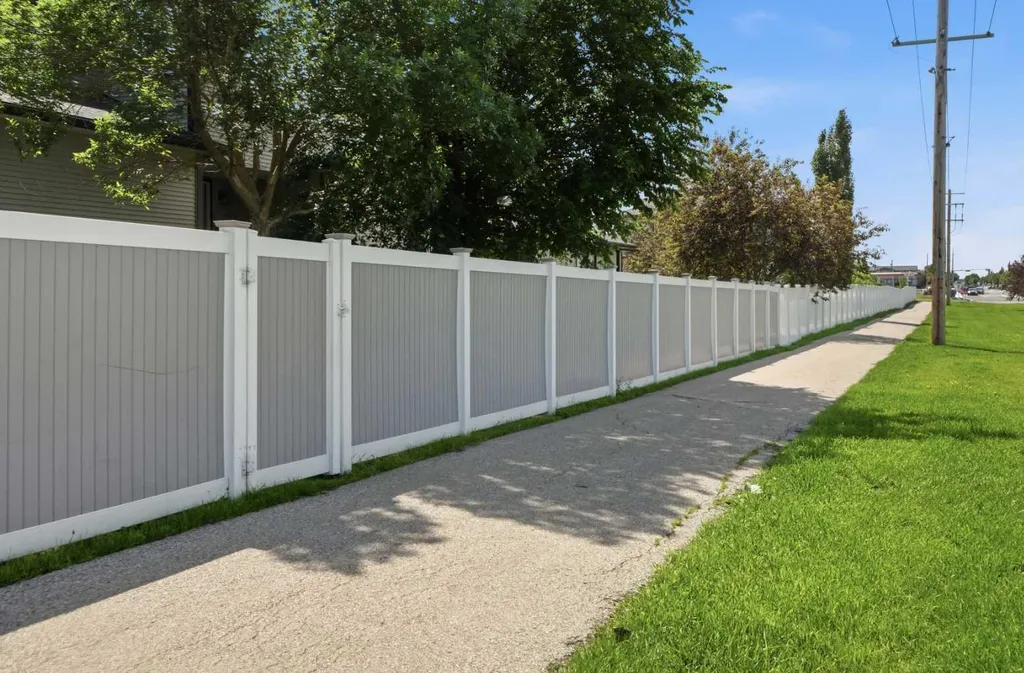 15 Silver Springs Way NW Airdrie AB T4B2W1