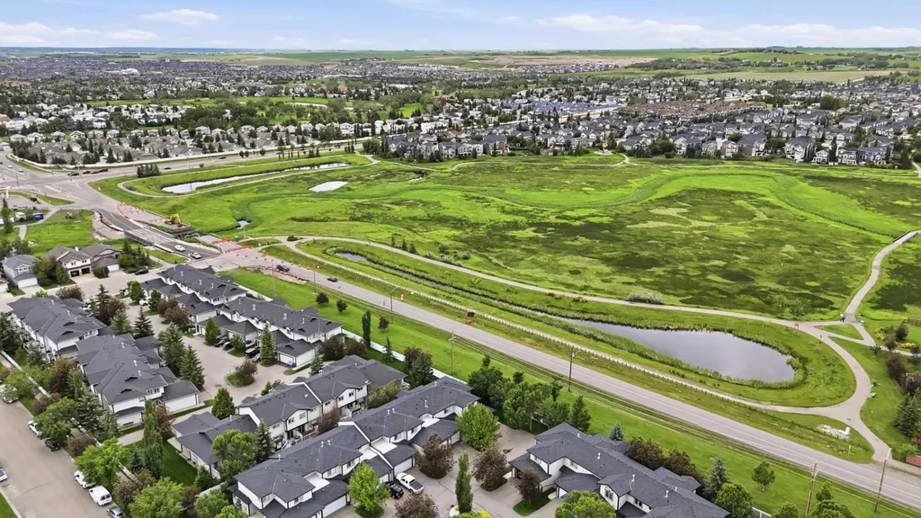 15 Silver Springs Way NW Airdrie AB T4B2W1