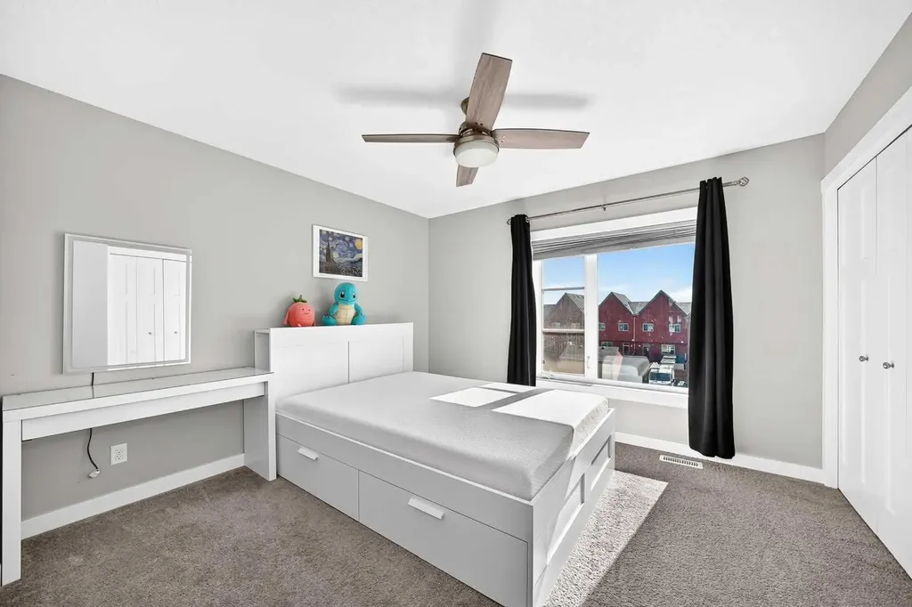 193 Livingston Common NE Calgary AB T3P 1K1
