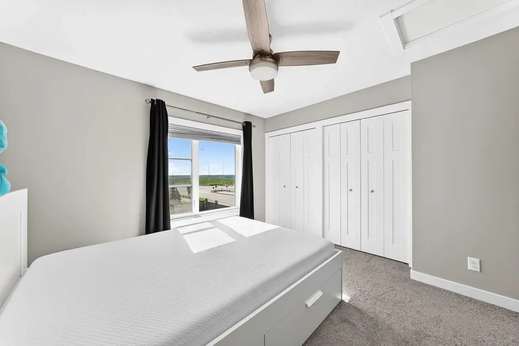 193 Livingston Common NE Calgary AB T3P 1K1