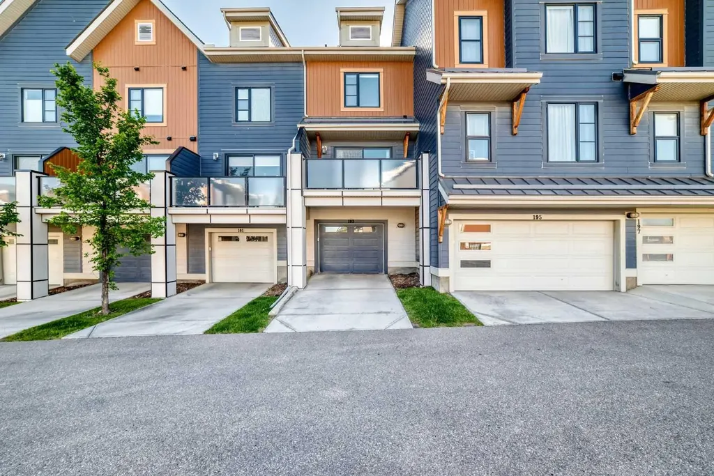 193 Livingston Common NE Calgary AB T3P 1K1