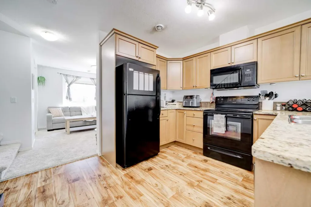 49 Keystone Terrace W Lethbridge AB T1J 5B8