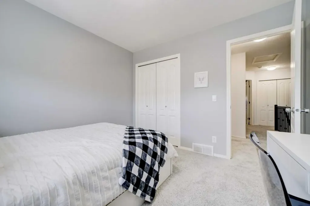49 Keystone Terrace W Lethbridge AB T1J 5B8