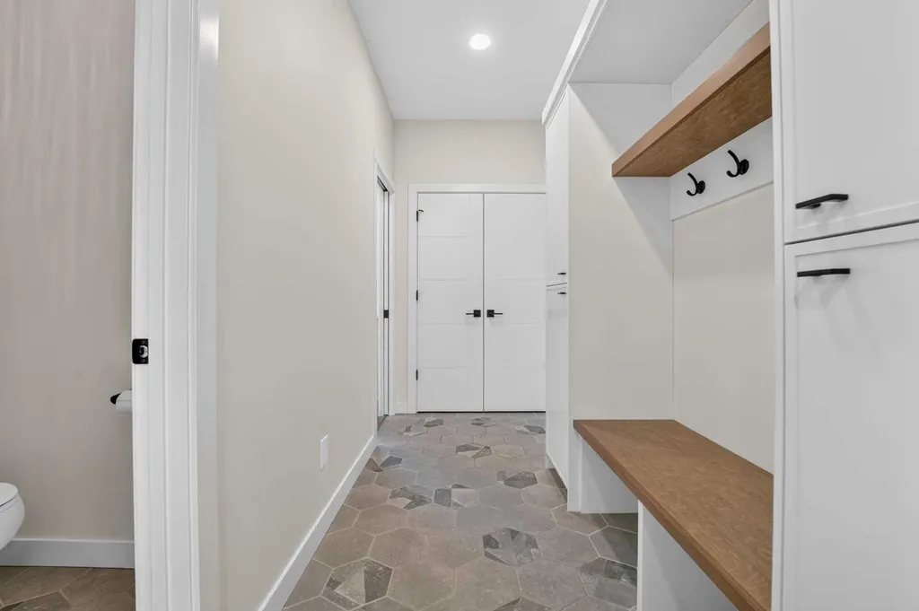 1039 Caledonia Place W Lethbridge AB T1J 5W1