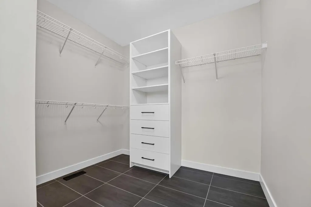 1039 Caledonia Place W Lethbridge AB T1J 5W1