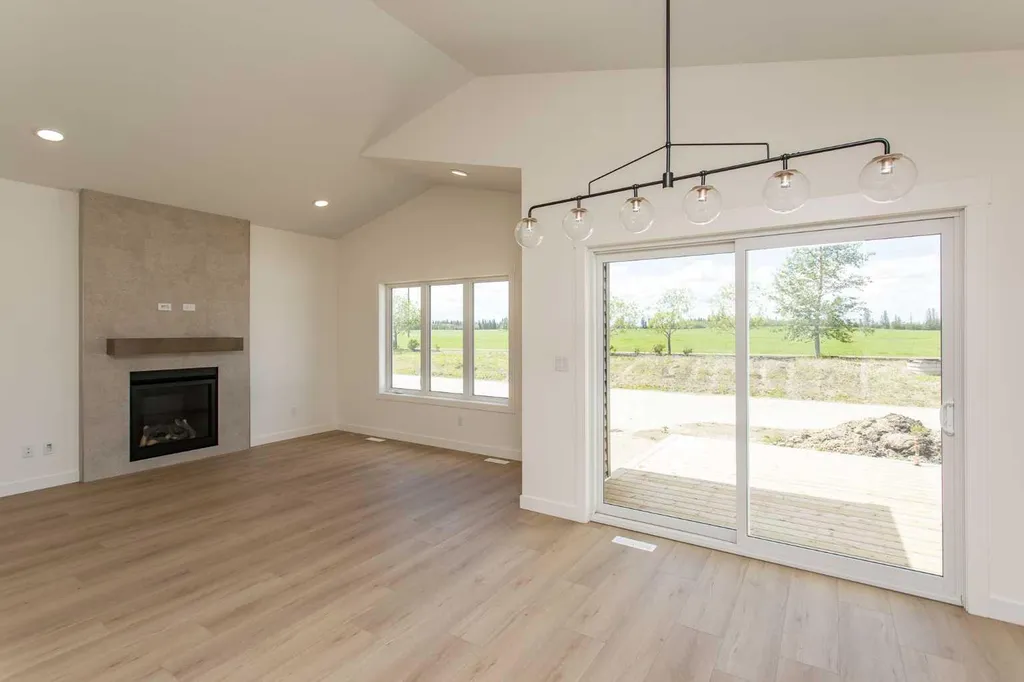 60 Emmett Crescent Red Deer AB T4P 3G7