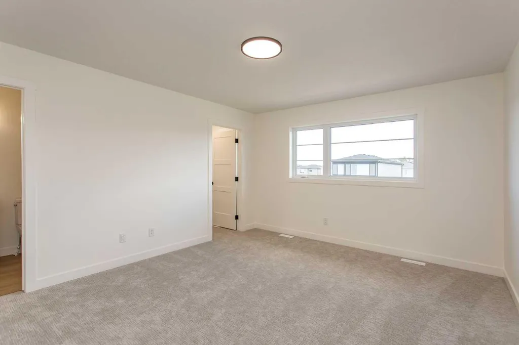 60 Emmett Crescent Red Deer AB T4P 3G7