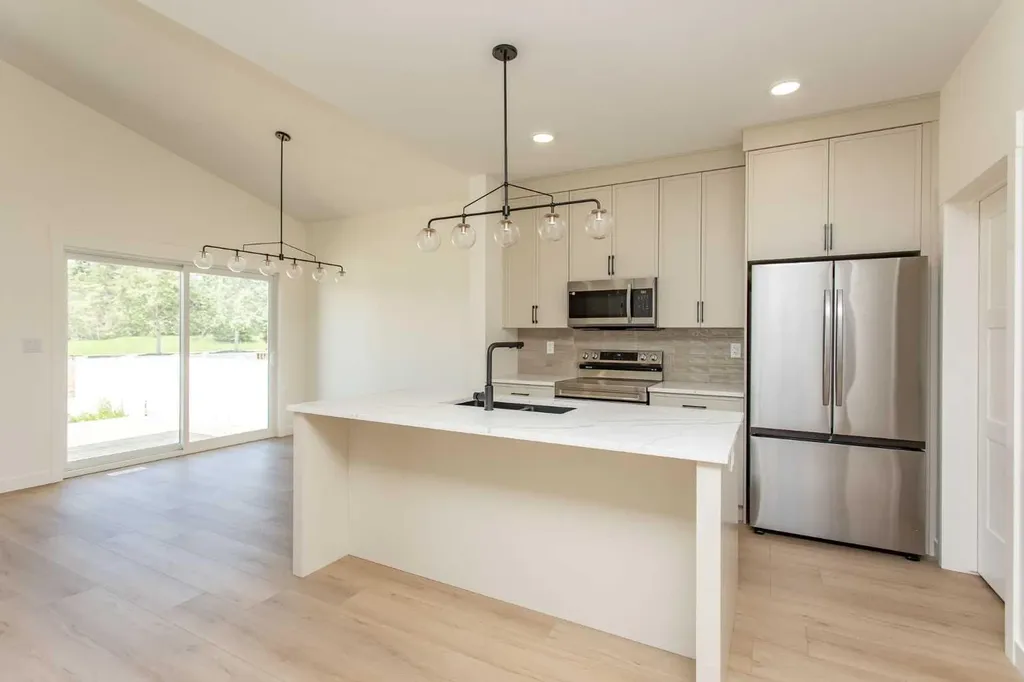 60 Emmett Crescent Red Deer AB T4P 3G7