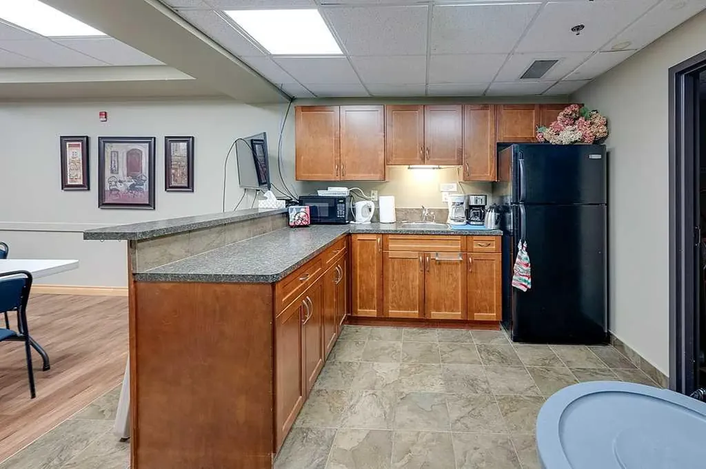 5040 53 Street Sylvan Lake AB T4S 0A1