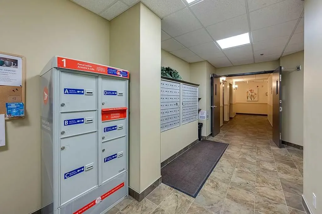 5040 53 Street Sylvan Lake AB T4S 0A1