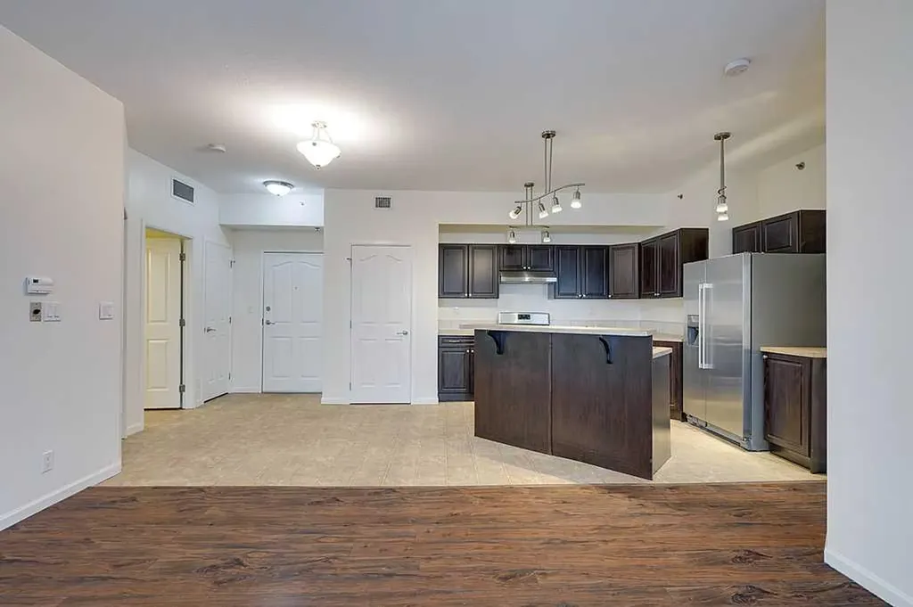 5040 53 Street Sylvan Lake AB T4S 0A1