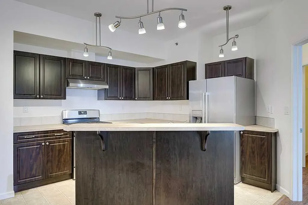 5040 53 Street Sylvan Lake AB T4S 0A1