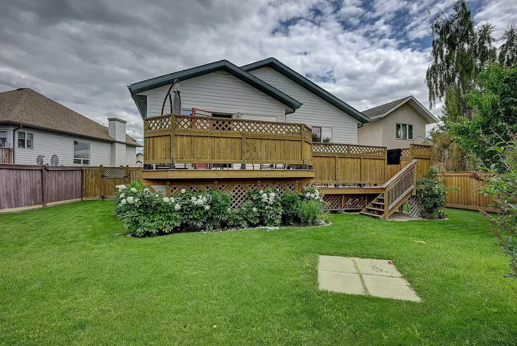 12110 105a Street Grande Prairie AB T8V 7N4