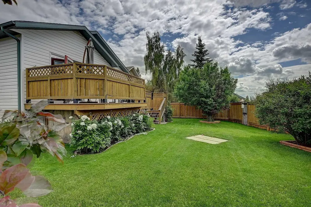 12110 105a Street Grande Prairie AB T8V 7N4